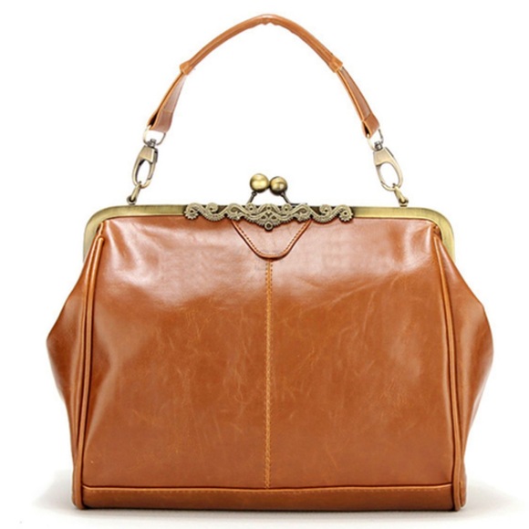 Handbags - Vintage-esque brown purse
